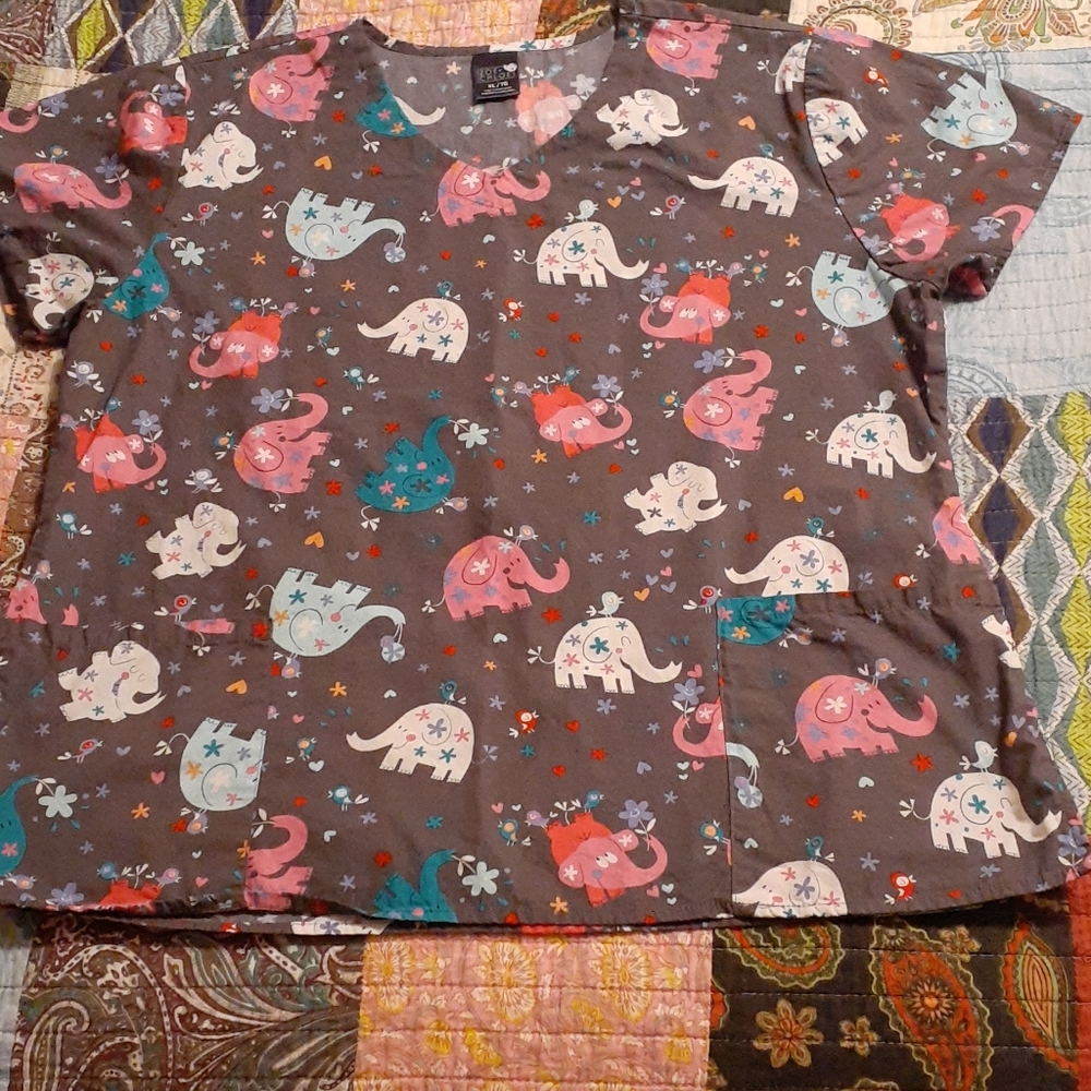 Elephant  scrub top XL